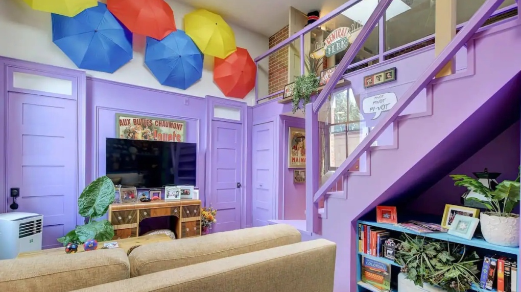New “Friends”-Themed Airbnb Opens In Downtown Victoria