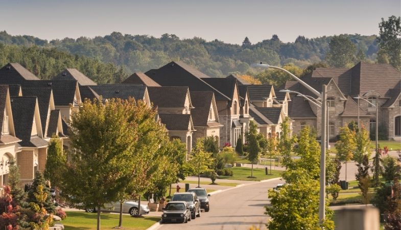 Is Low Supply Keeping Canadian Real Estate Prices High?