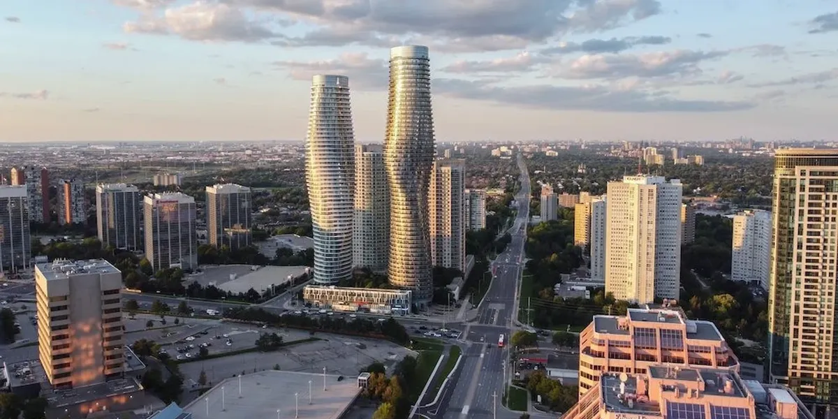 Mississauga Uses ‘Strong Mayor Powers’ To Allow Fourplexes
