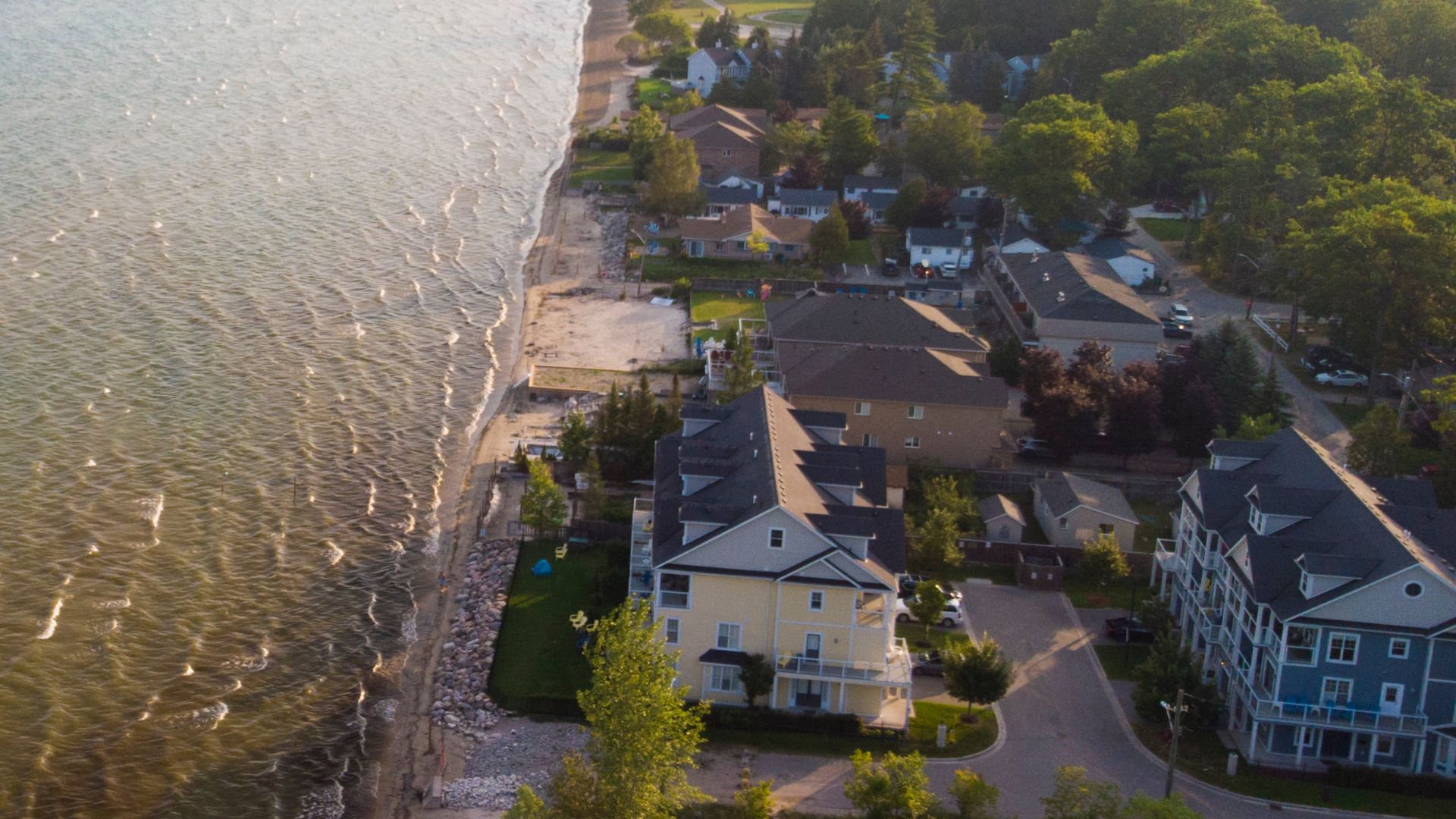 Life on the Beach: Discovering Wasaga Beach Homes for Sale